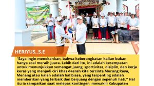 Dokumentasi bupati Murung Raya Heriyus,.S.E saat melepas kontingen perwakilan Murung Raya dalam partisipasi Festival Budaya Isen Mulang di Palangka Raya,17-23 Mei mendatang.