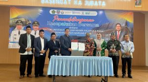 Wakil Ketua I DPRD Murung Raya Dina Maulidah