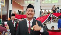 PURUK CAHU - Anggota DPRD Murung Raya dari Fraksi PDIP Fredrich Dominggus Yoga berikan apresiasi terhadap Pemerintah Kabupaten Murung Raya (Mura). Sebab Pemkab Mura berhasil realisasikan pendapatan daerah yang mencapai Rp2,777 triliun atau sebesar 104,69 persen dari target yang ditetapkan.