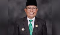 PURUK CAHU - Ketua Komisi I DPRD Kabupaten Murung Raya, H. Rejikinoor, S.Sos., menegaskan pentingnya penguatan layanan pendidikan dan kesehatan bagi masyarakat yang tinggal di desa-desa pedalaman. Sabtu (13/6).