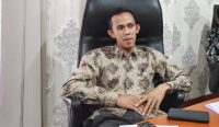 PURUK CAHU - Anggota DPRD Murung Raya dari Fraksi PKB, Akhirudin, menyampaikan ucapan selamat menyambut Tahun Baru Islam 1 Muharram 1448 Hijriah. Ia berharap momentum pergantian tahun Hijriah dapat menjadi sarana introspeksi dan hijrah menuju kehidupan yang lebih baik bagi seluruh masyarakat Kabupaten Murung Raya.