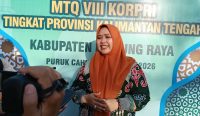 PURUK CAHU - Wakil Ketua I DPRD Kabupaten Murung Raya, Dina Maulidah, mengapresiasi tingginya partisipasi pelaku Usaha Mikro, Kecil, dan Menengah (UMKM) dalam Bazar UMKM MTQ Korpri VIII Tingkat Provinsi Kalimantan Tengah Tahun 2026 yang digelar di Kabupaten Murung Raya.